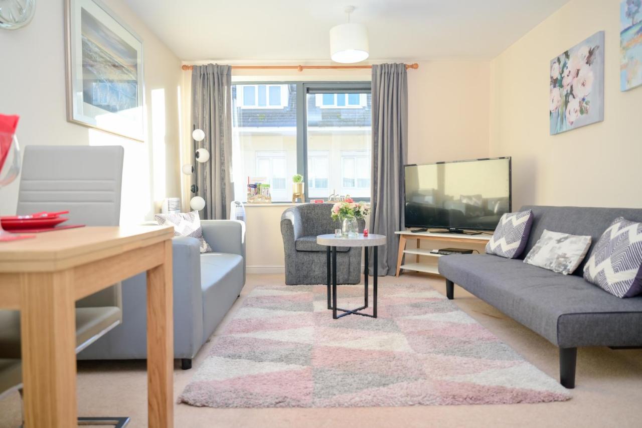 One Bedroom Tca-78 *